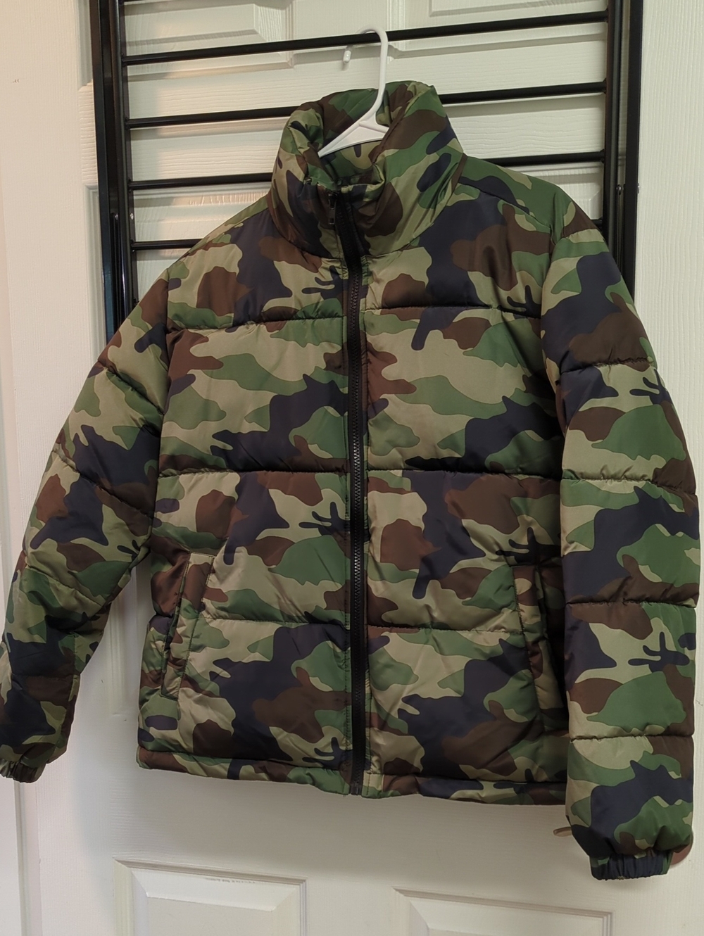 Forever 21 Camo Quilted Puffer Jacket Women Medium Stand Collar Green, Unisex